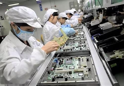 全球最大手機代工廠強勢擴張 5G超大訂單加持，海外建廠與大數據服務并進